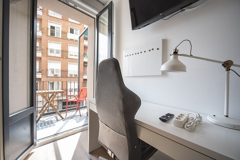 Coliving piso 1º izquierda habitación 1-06