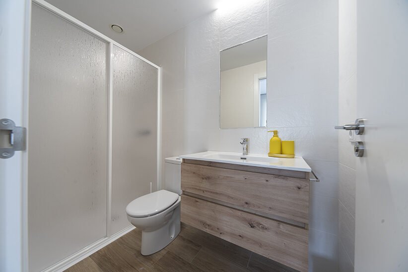 Coliving piso 1º izquierda habitación 2-06