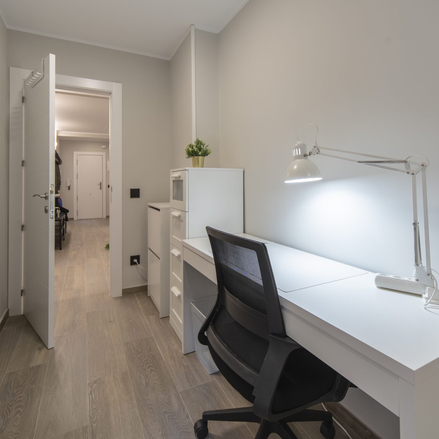 avenida del acueducto 25 habitacion 01-03